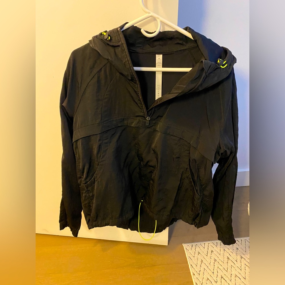 Black lulu jacket m/l